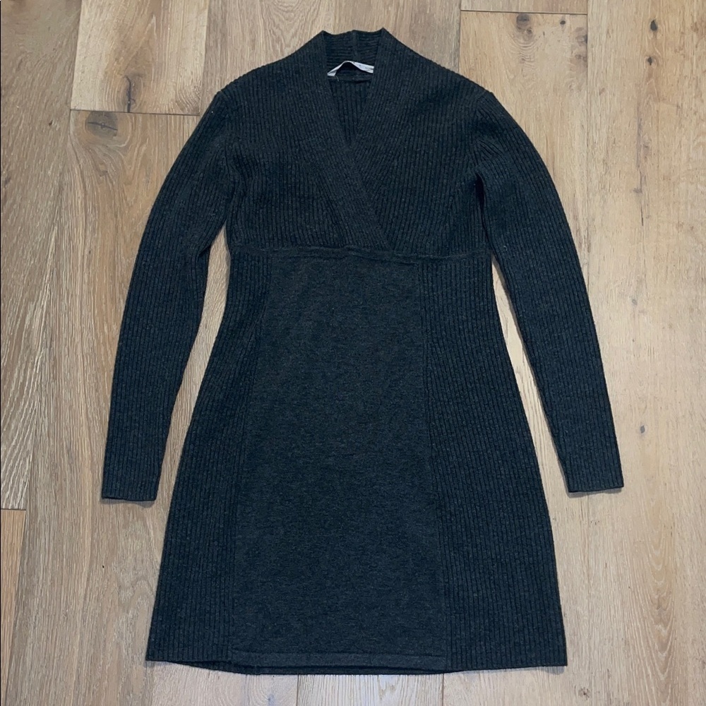 Athleta Charcoal gray Long Sleeve Dress wool size medium sweater